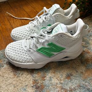 New Balance woman Sneakers in White and Green